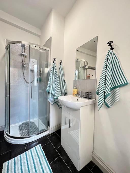 Little Dockray One-Bed Apartment Centre Of เพนริท ภายนอก รูปภาพ